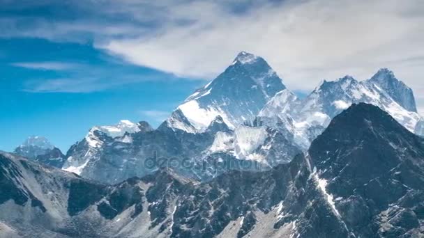 Trekking no Himalaia, Nepal — Vídeo de Stock