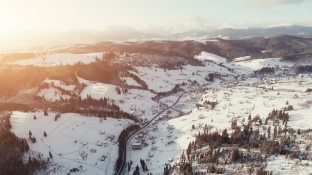 4 k letecké Drone pohled: svátky v Ski Resort Bukovel — Stock video