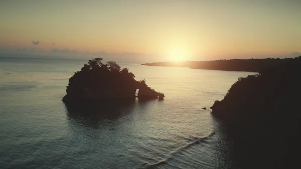 Aerial Drone Flight from Ocean Rock Mountain Arch — Stock Photo, Image