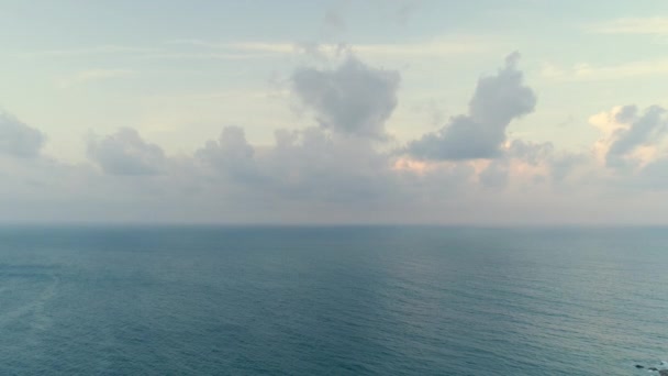 Calm ocean water scenery horizon line aerial view — Stock videók