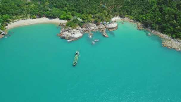 Épica vista aérea del paisaje de playa de agua turquesa — Vídeo de stock