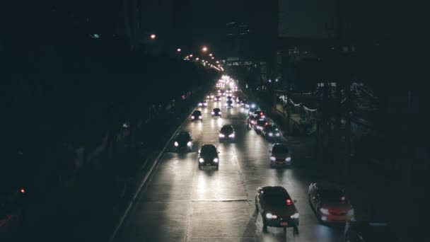 Night city motorway traffic flow illumination — Stock Video