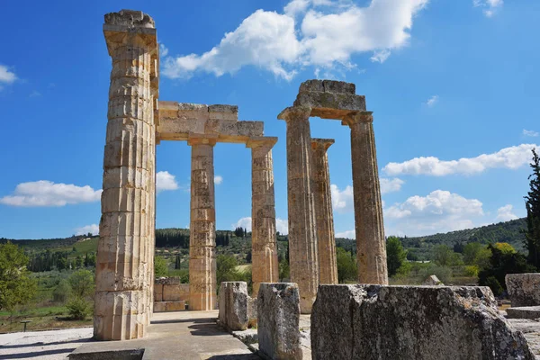 Tempio di Zeus a Nemea, Peloponneso, Grecia — Foto Stock