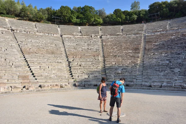 Antiguo teatro Epidavros, Argolida, Grecia — Foto de Stock