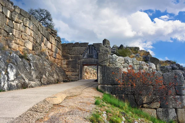 O portão do Leão na antiga Micenas, Grécia — Fotografia de Stock