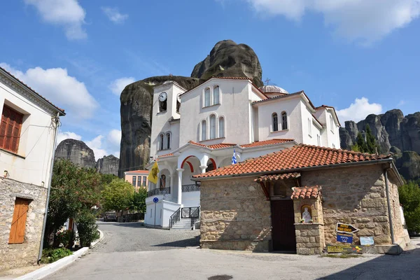 Cidade de Kastraki, Meteora montanhas na Tessália, Grécia — Fotografia de Stock