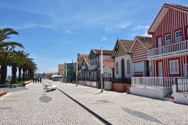 Çizgili renkli evler, Costa Nova, Beira Litoral, Portekiz, Eur