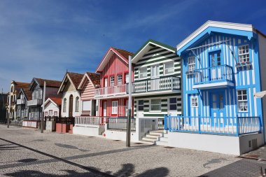 Çizgili renkli evler, Costa Nova, Beira Litoral, Portekiz, Eur