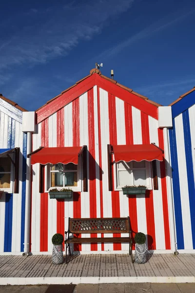 Casas de cor listrada, Costa Nova, Beira Litoral, Portugal, Eur — Fotografia de Stock