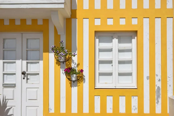 Maisons de couleur rayée, Costa Nova, Beira Litoral, Portugal, Eur — Photo