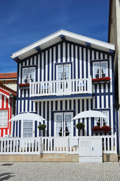 Striped colored houses, Costa Nova, Beira Litoral, Portugal, Eur — Stock Photo, Image