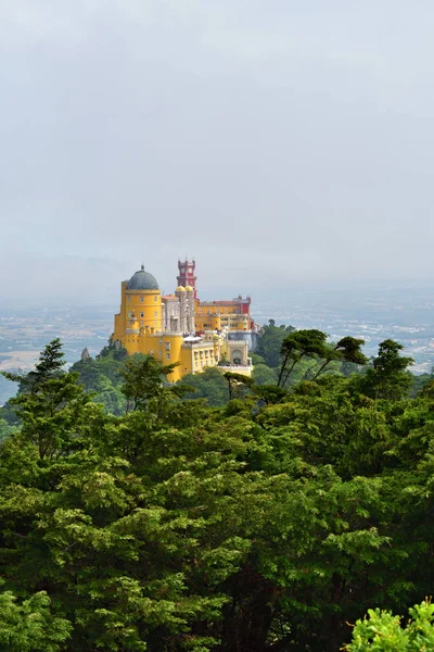 辛特拉，葡萄牙佩纳国家宫 — 图库照片