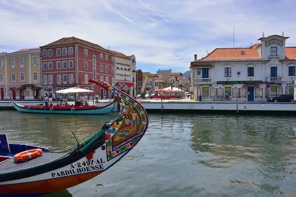 Barche tradizionali nel fiume Vouga, Aveiro, Portogallo — Foto Stock