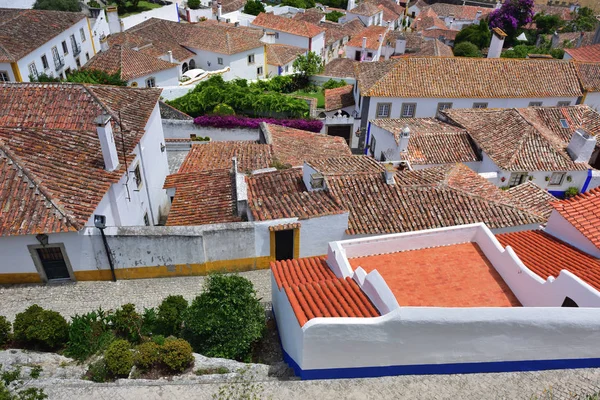 Uitzicht op de middeleeuwse stad van Obidos in Portugal — Stockfoto