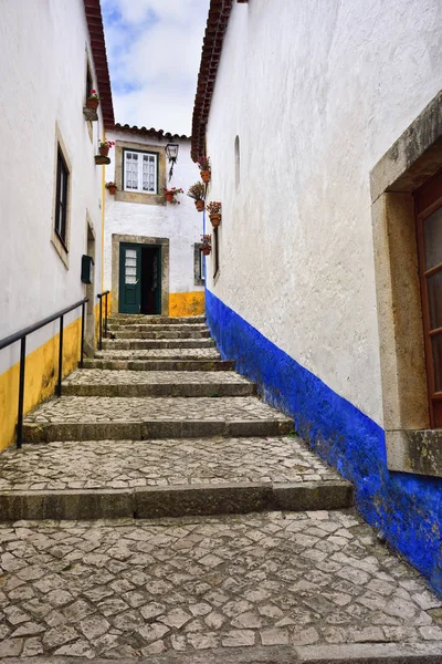 In the streets of the picturesque town of Obidos, Portugal — Stock Photo, Image