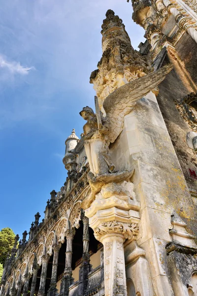 Palais Bussaco, Portugal. Sculpture d'une femme — Photo