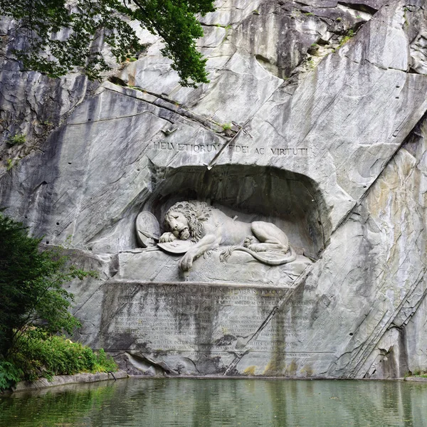 Lucerne aslan anıt. Lucerne, İsviçre