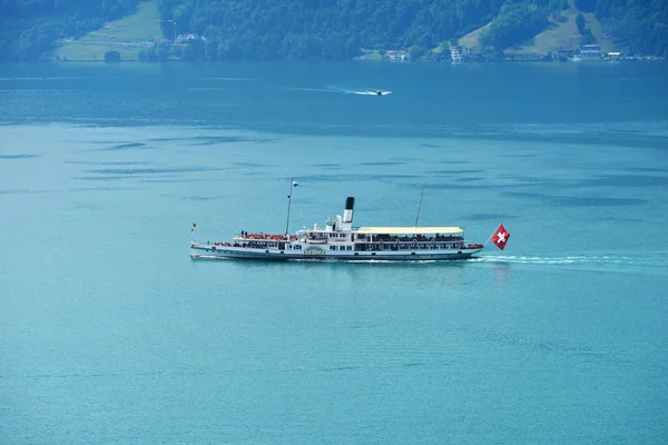 Švýcarský retro parník na jezeře Lucern — Stock fotografie