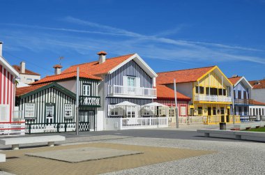 Çizgili renkli evler, Costa Nova, Beira Litoral, Portekiz, Eur