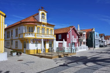 Çizgili renkli evler, Costa Nova, Beira Litoral, Portekiz, Eur