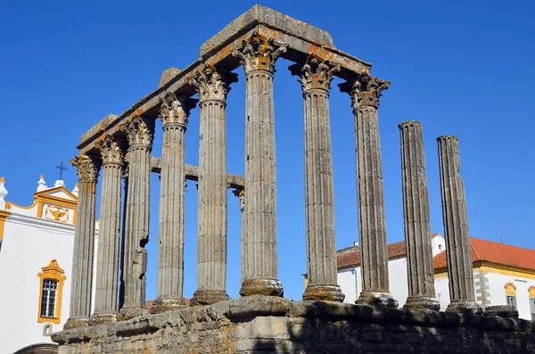 Il tempio romano di Evora — Foto Stock