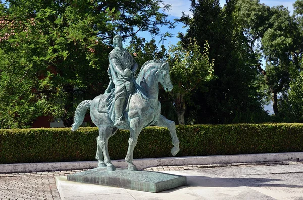 Δ. βασιλιάς γλυπτική Μανουήλ Β΄ σε Luso, Πορτογαλία — Φωτογραφία Αρχείου