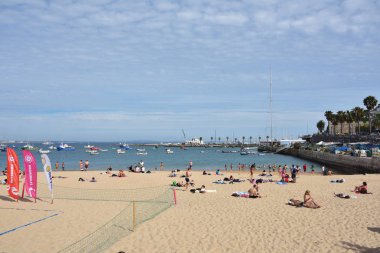 Praia Ribeira halk plajı. Cascais. Portekiz