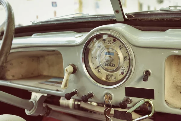 Bañera del coche retro —  Fotos de Stock