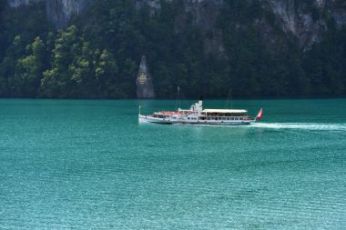 Schiller taş ve swiss retro tekerlek gemi üzerinde Dört kanton Gölü, S