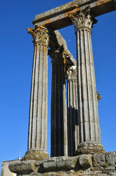 Der römische tempel von evora auch templo de dian genannt — Stockfoto