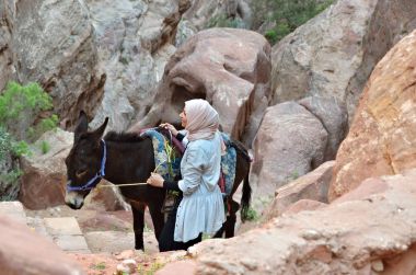 Kızla bir eşek, Jordan