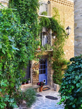 Provence mimarisi, Fransa