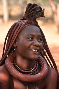Mutlu Himba kız, Namibya 