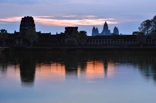 Angkor wat chrám v Kambodži — Stock fotografie