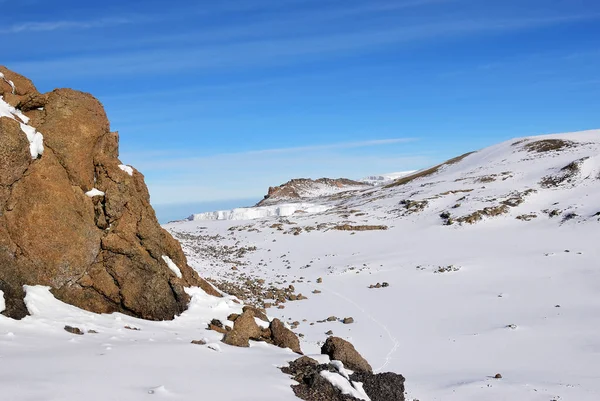 Mt Kilimanjaro överst. Tanzania, Afrika — Stockfoto