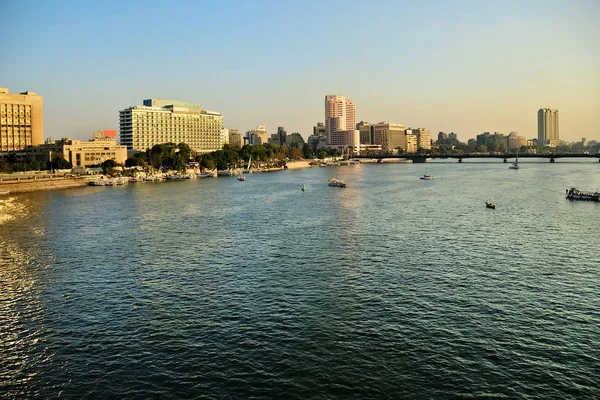 Nilská řeka v Káhiře, Egypt — Stock fotografie