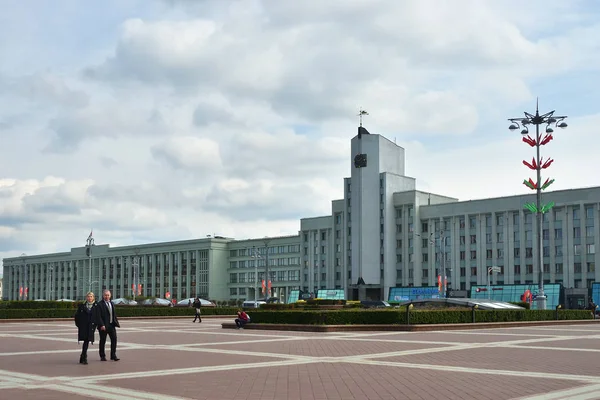 Metro building in Minsk, Belarus — Stock Photo, Image