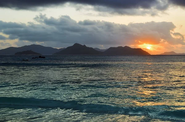 Sonnenuntergang, Inseln der Seychellen — Stockfoto