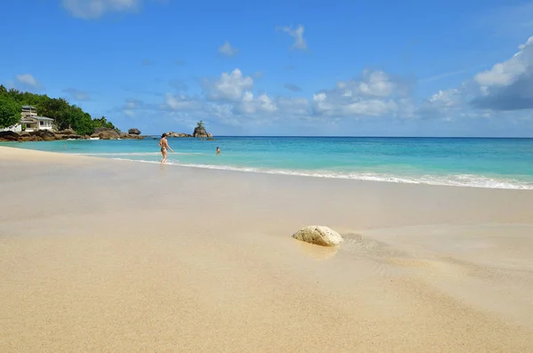 Tropisk strand, Seychellerna — Stockfoto