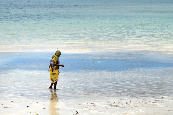 Woman, Kendwa, Zanzibar, Tanzânia, África — Fotografia de Stock