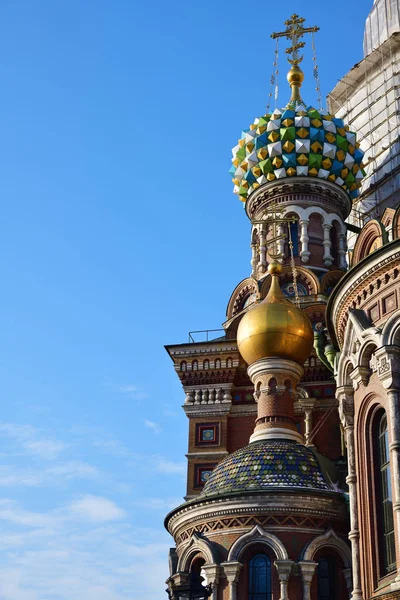 The dome and tower of Church of the Savior on Spilled Blood in S — Stockfoto