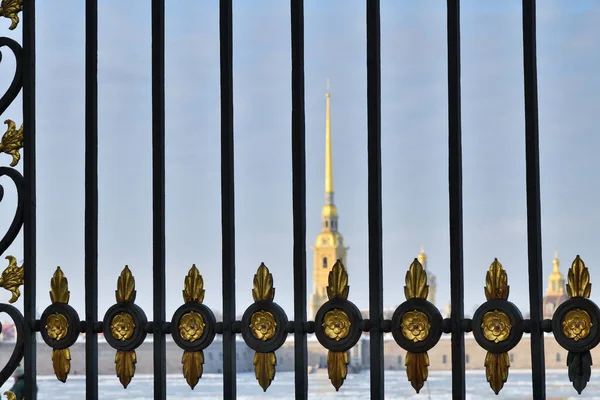 The fence of the Summer Garden. St. Petersburg Russia — Stock Photo, Image