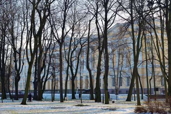 ロシアのサンクトペテルブルクにあるミハイロフスキー庭園 — ストック写真