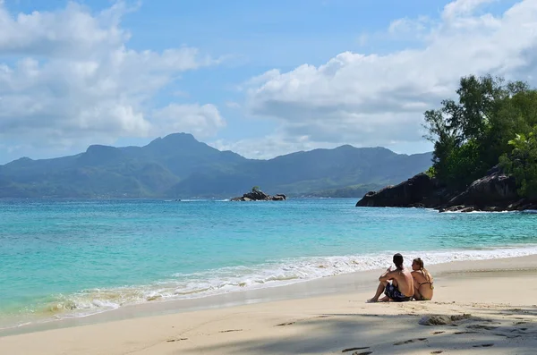 Mahe Seychelles Juillet 2011 Couple Touristes Non Identifiés Repose Sur — Photo