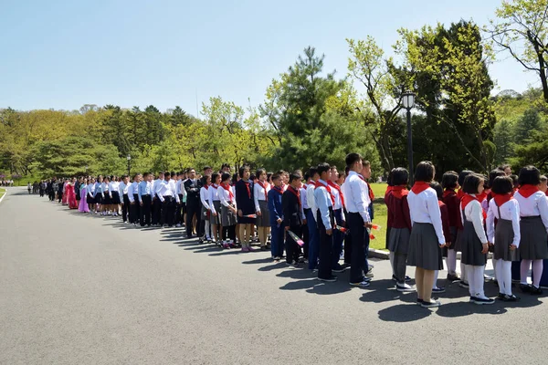 North Korea Pyongyang May 2019 Group North Korean Peoples Adults — Stock Photo, Image