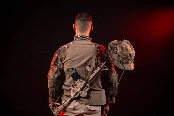 Forças especiais soldados com uma espingarda automática — Fotografia de Stock