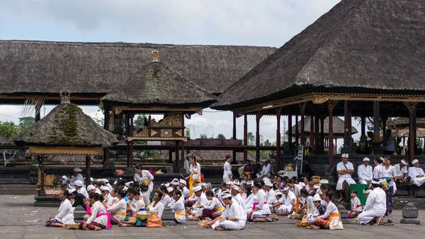 Praying ceremony at Bali — Stock Photo, Image