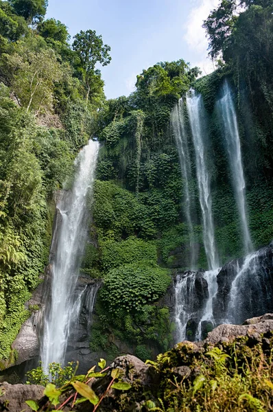 Cascade of Lemukih waterfall on Bali — Stock Photo, Image