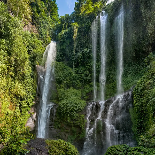 Lemukih waterval op Bali — Stockfoto