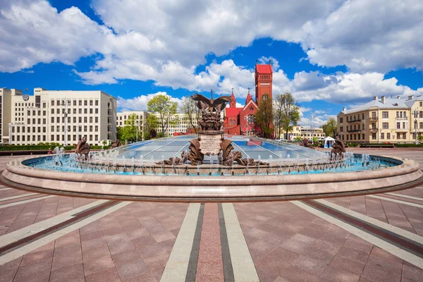 Onafhankelijkheidsplein in Minsk — Stockfoto